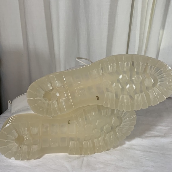 NIB Gianni Bini White/Clear Moon Walk Chunky Platform Boots, 8.5M - Picture 10 of 12